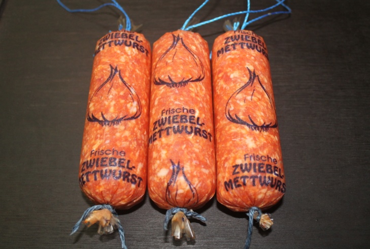 Zwiebelmett Nr. 4 (Minced pork sausage with onion) – S&amp;W Butcher Shop
